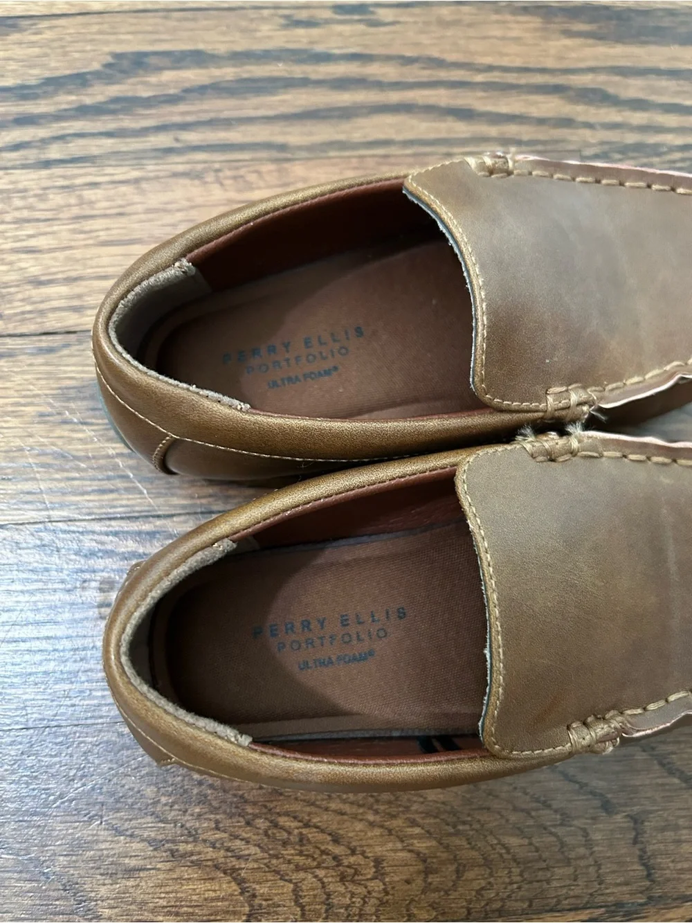 Boys Size 10 Perry Ellis Brown Leather Slip-On Loafers